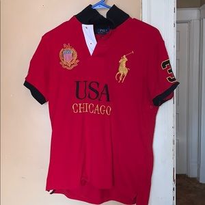 Red “Chicago” Polo button tee
